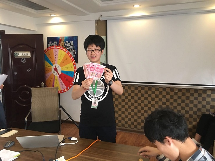 许梦雅PK胜利2.jpg 许梦雅PK胜利2.jpg