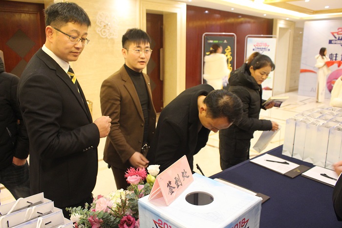 IMG_1982.JPG IMG_1982.JPG