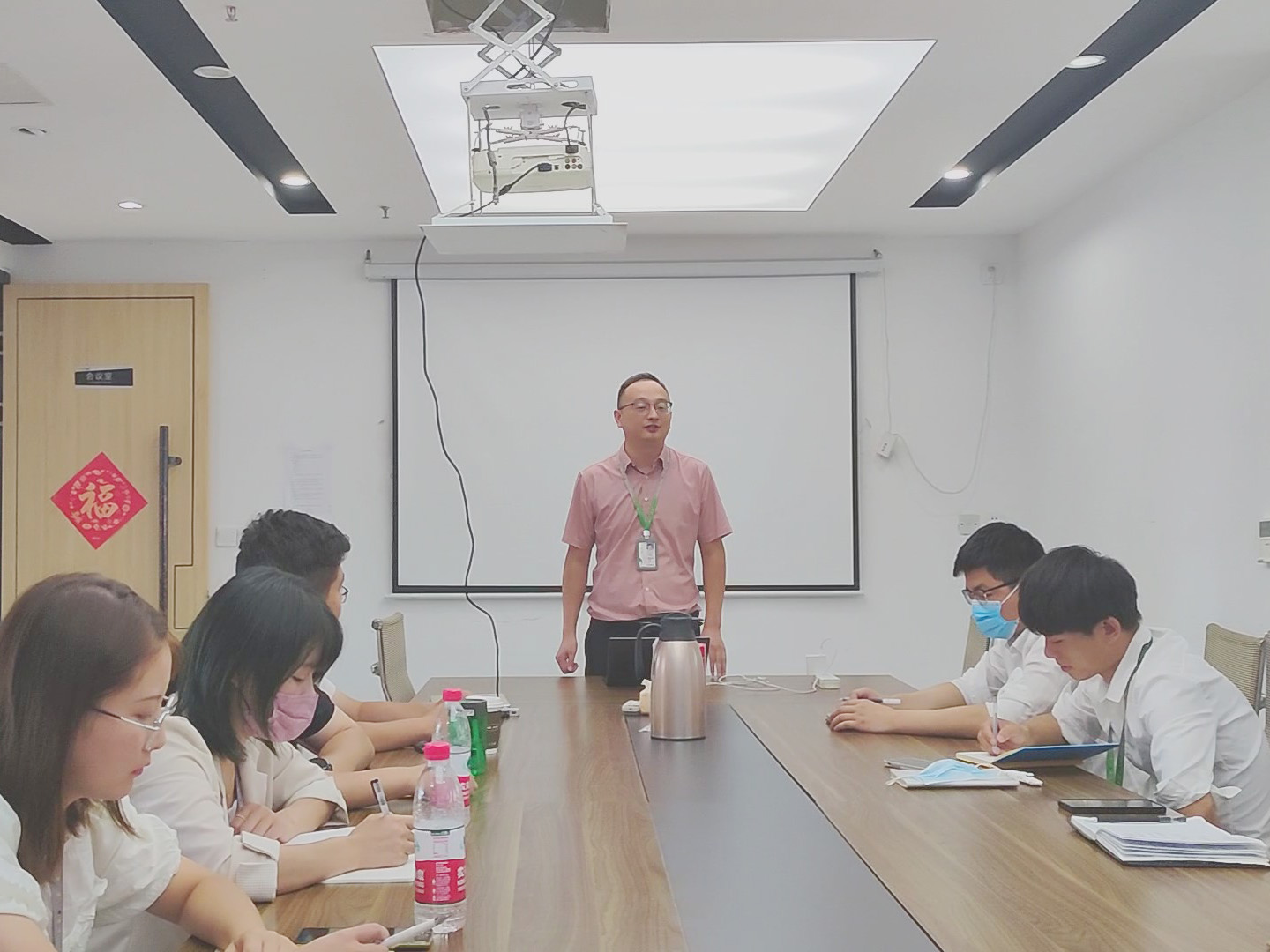 卢总致辞.jpg 卢总致辞.jpg