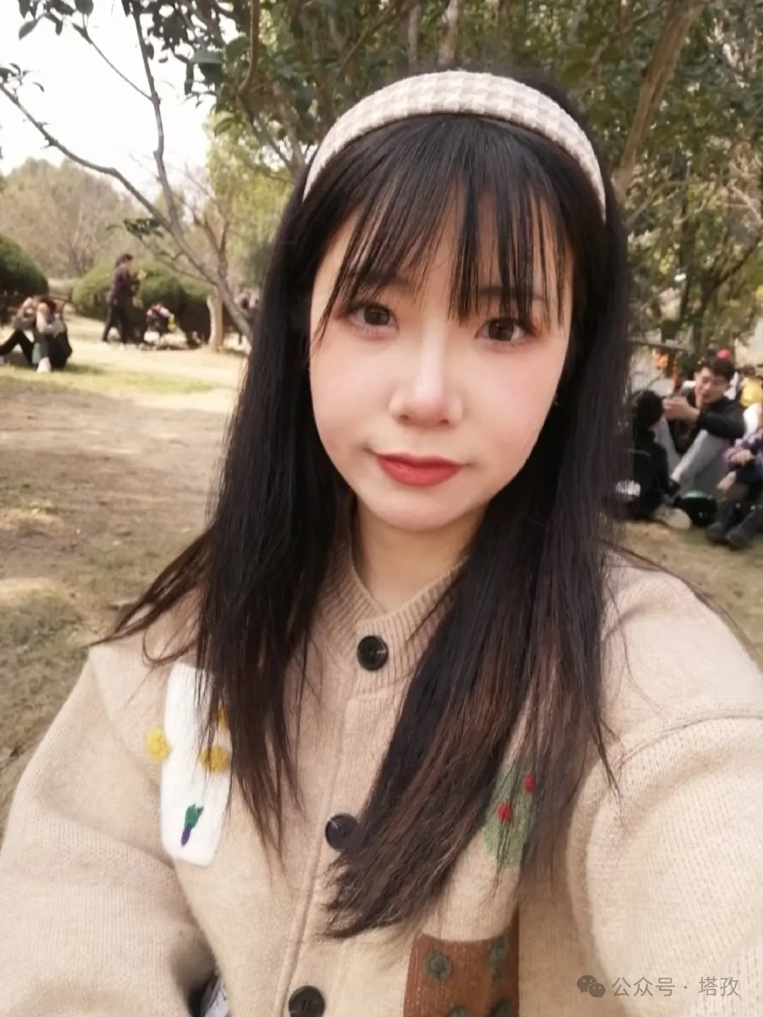 张玥.jpg 张玥.jpg