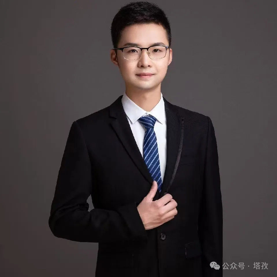 熊鹰.png 熊鹰.png